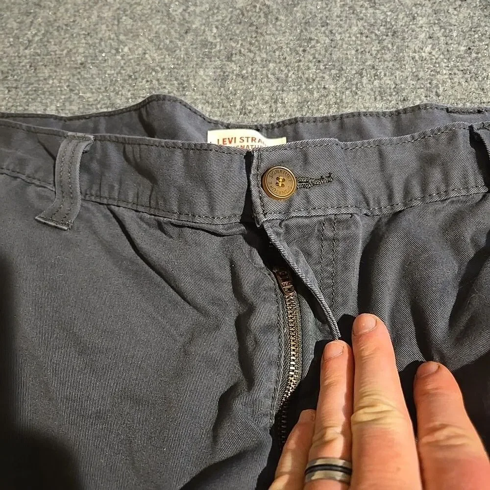 Levi Cargo Shorts Mens 44 Gray Baggy/Relaxed Fit Pockets Cotton Hiking Casual